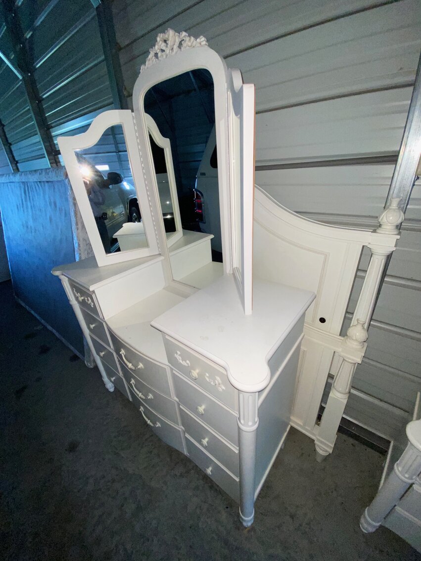 Image for ABSOLUTE AUCTION - METROPOLIS