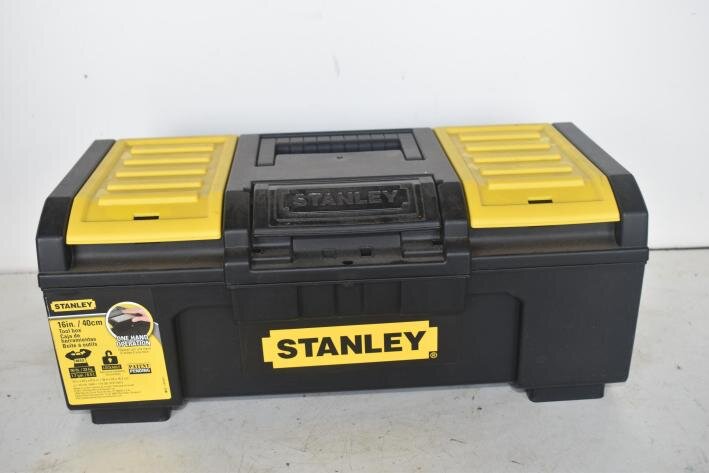 Multi Party: Tractor, Scissor Lift, Presses, Tools, Tool Benches, Automotive, Hardware