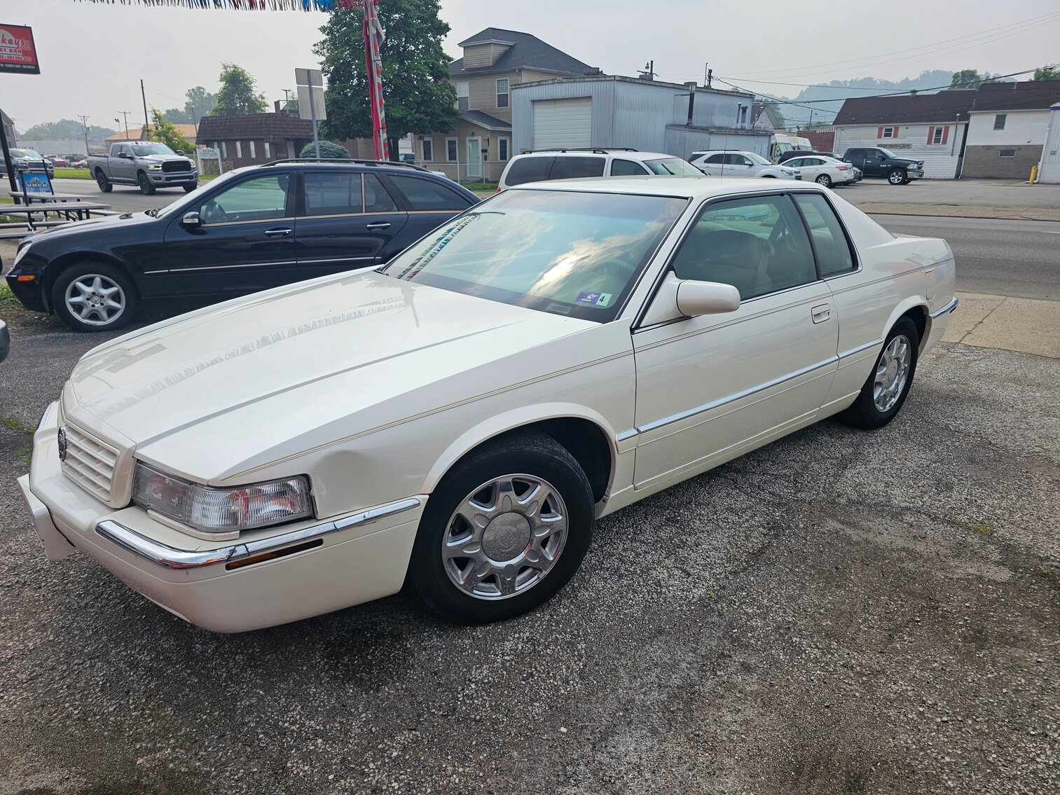 Image for Huntington, WV - 40 Vehicles! Antique Cars, Modern Cars, Project/Parts Cars!