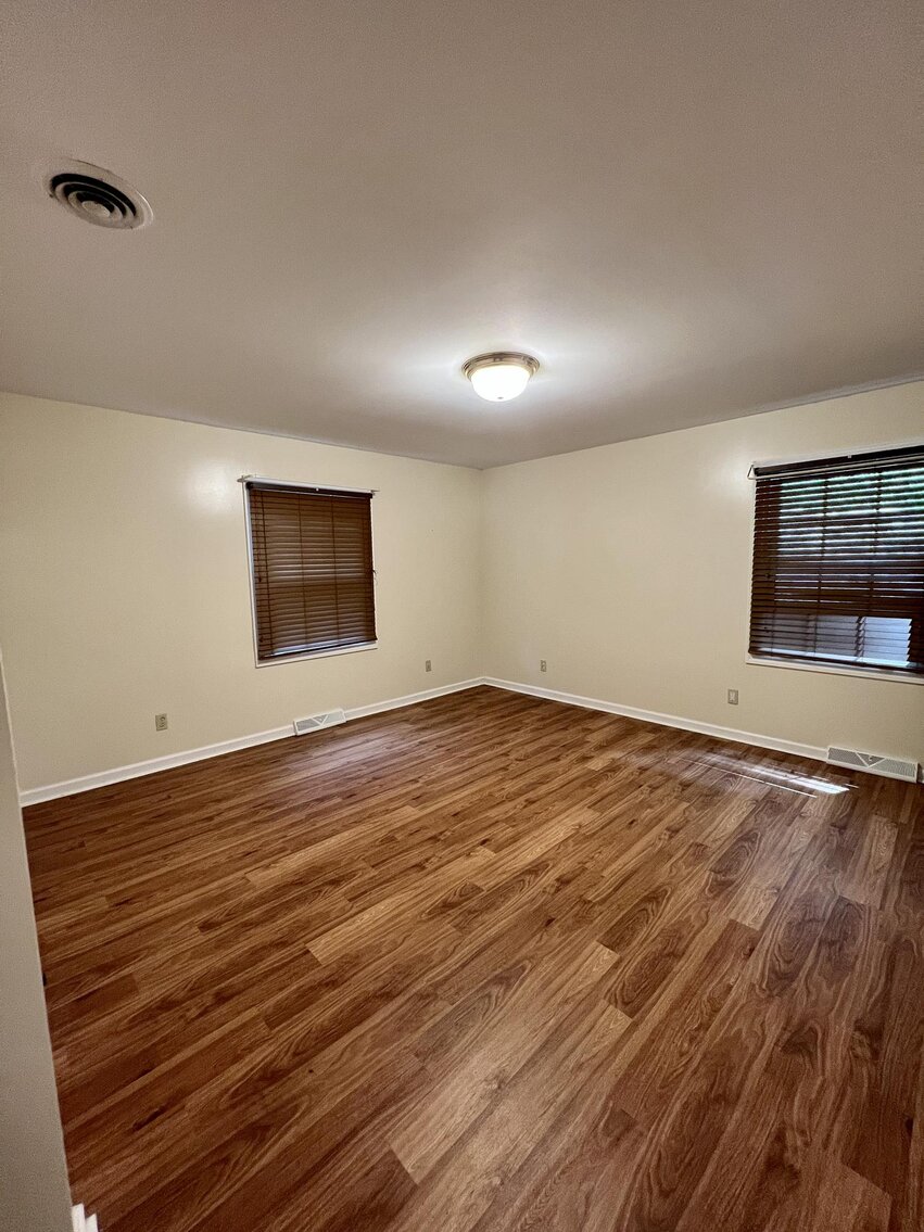 Image for SOLD $187,000 - Beautiful 3 Bedroom Ranch in Huntington