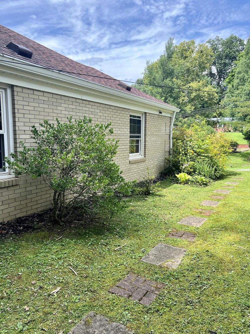 Image for SOLD $187,000 - Beautiful 3 Bedroom Ranch in Huntington