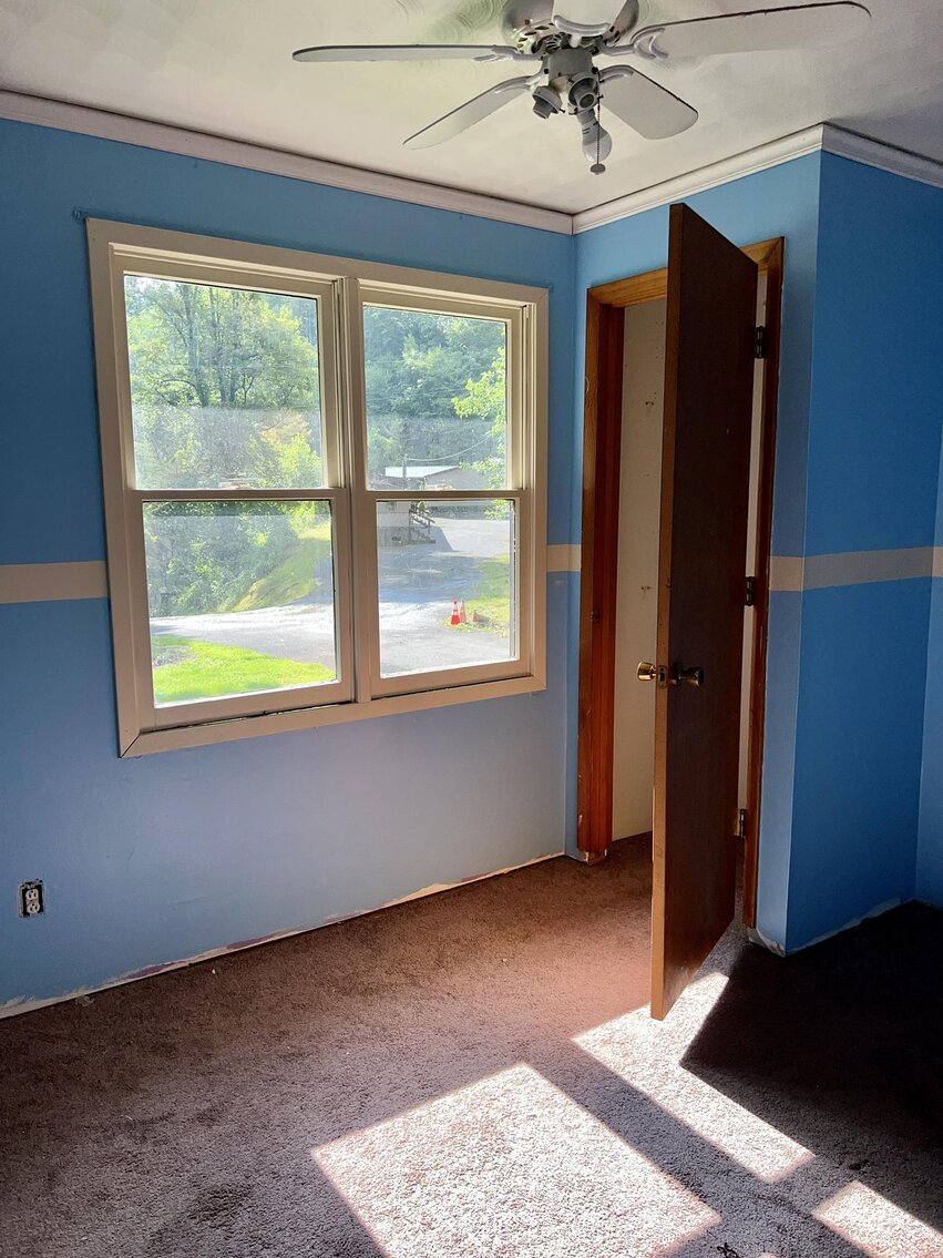 Image for SOLD $132,000 - Home, 2 Mobile Homes, & Garage Selling to the Highest Bidder