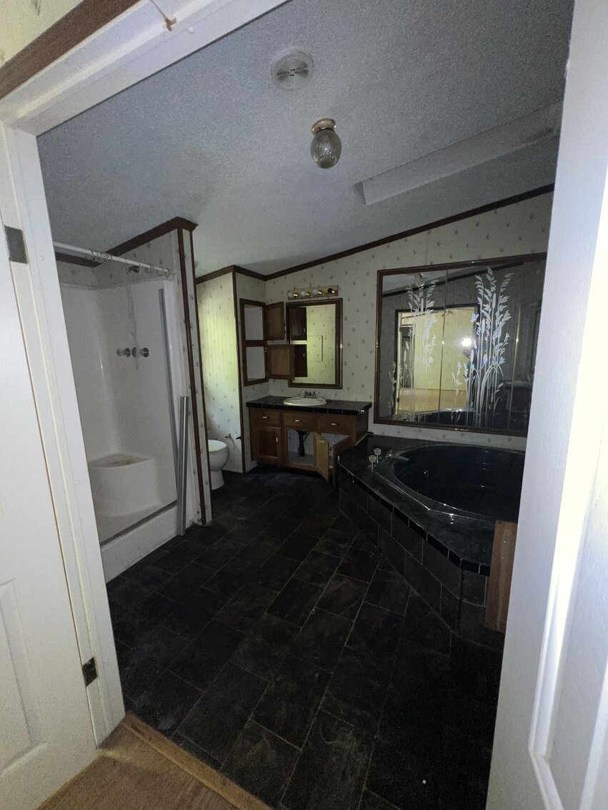 Image for SOLD $132,000 - Home, 2 Mobile Homes, & Garage Selling to the Highest Bidder