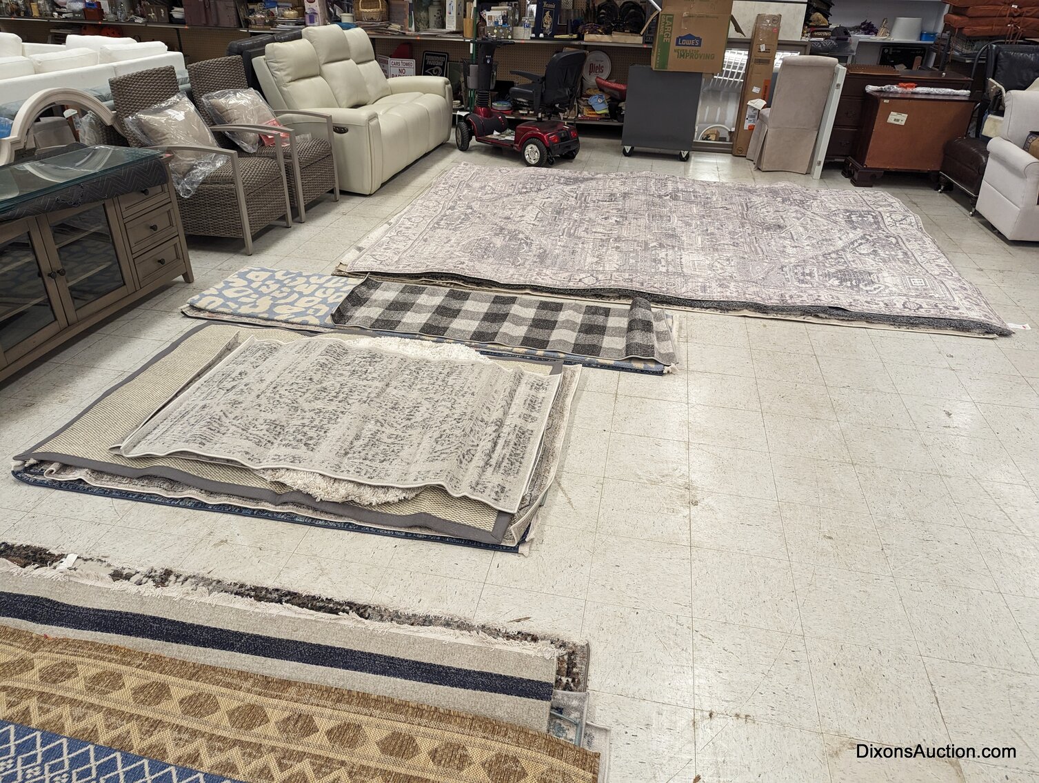8/1/2023 Brand New Home Depot Rugs Liquidation Online Sale