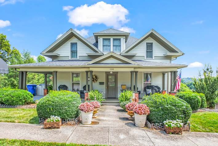 Image for Vintage 1930's Beauty in N Wilkesboro Auction