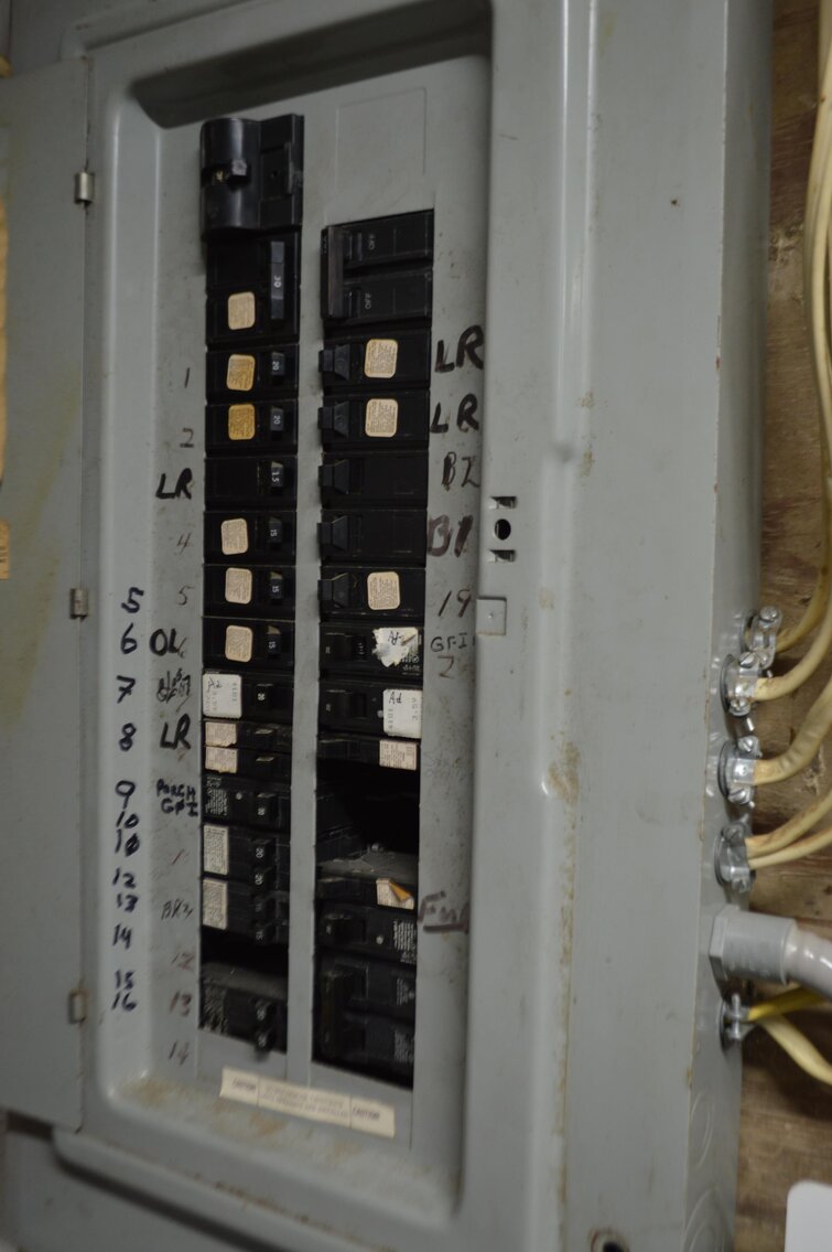 Image for SOLD $222,750 - 3 Bedroom Farmhouse on 2 Acres