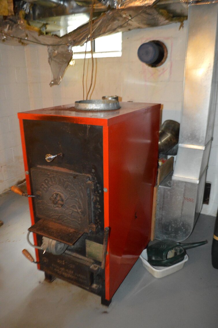 Image for SOLD $222,750 - 3 Bedroom Farmhouse on 2 Acres