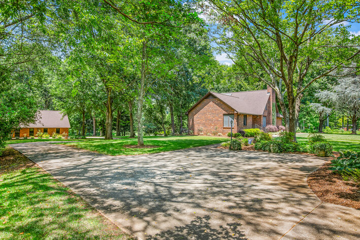 Image for Davie Home with Acreage and Shop Auction