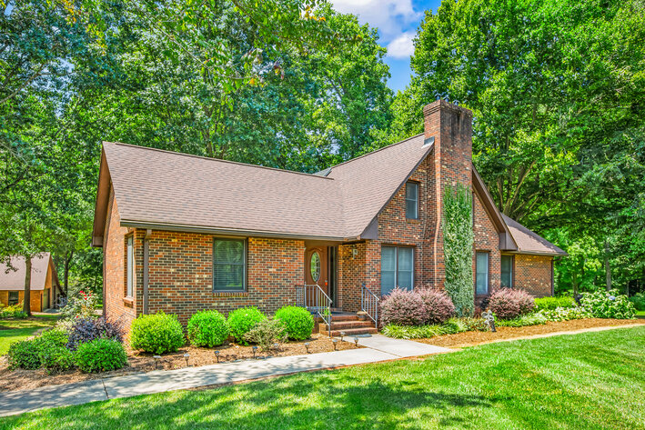 Image for Davie Home with Acreage and Shop Auction