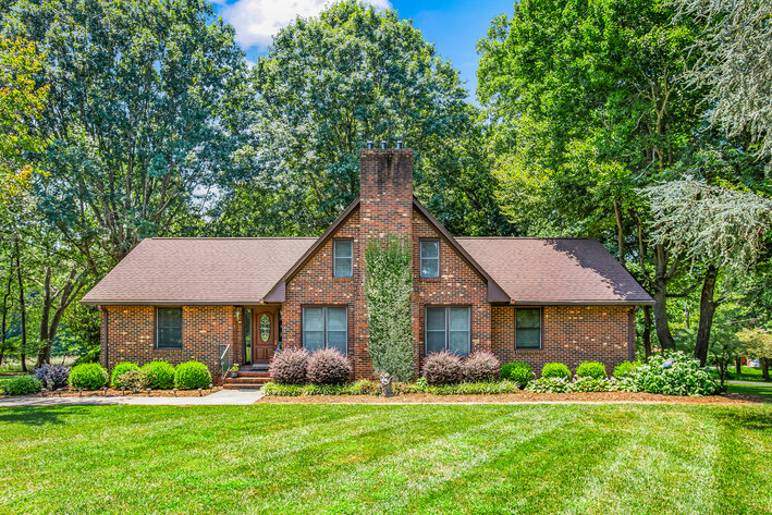 Image for Davie Home with Acreage and Shop Auction