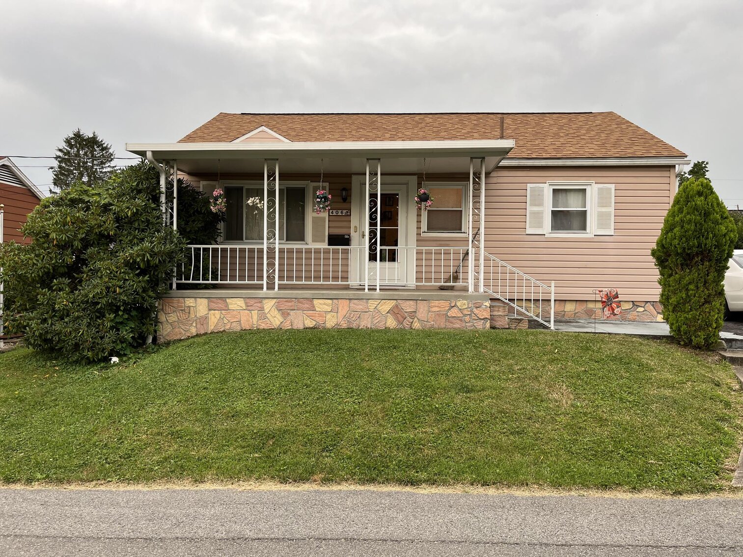 SOLD 96,800 Clean 2 Bedroom Fairmont Home with Full Basement