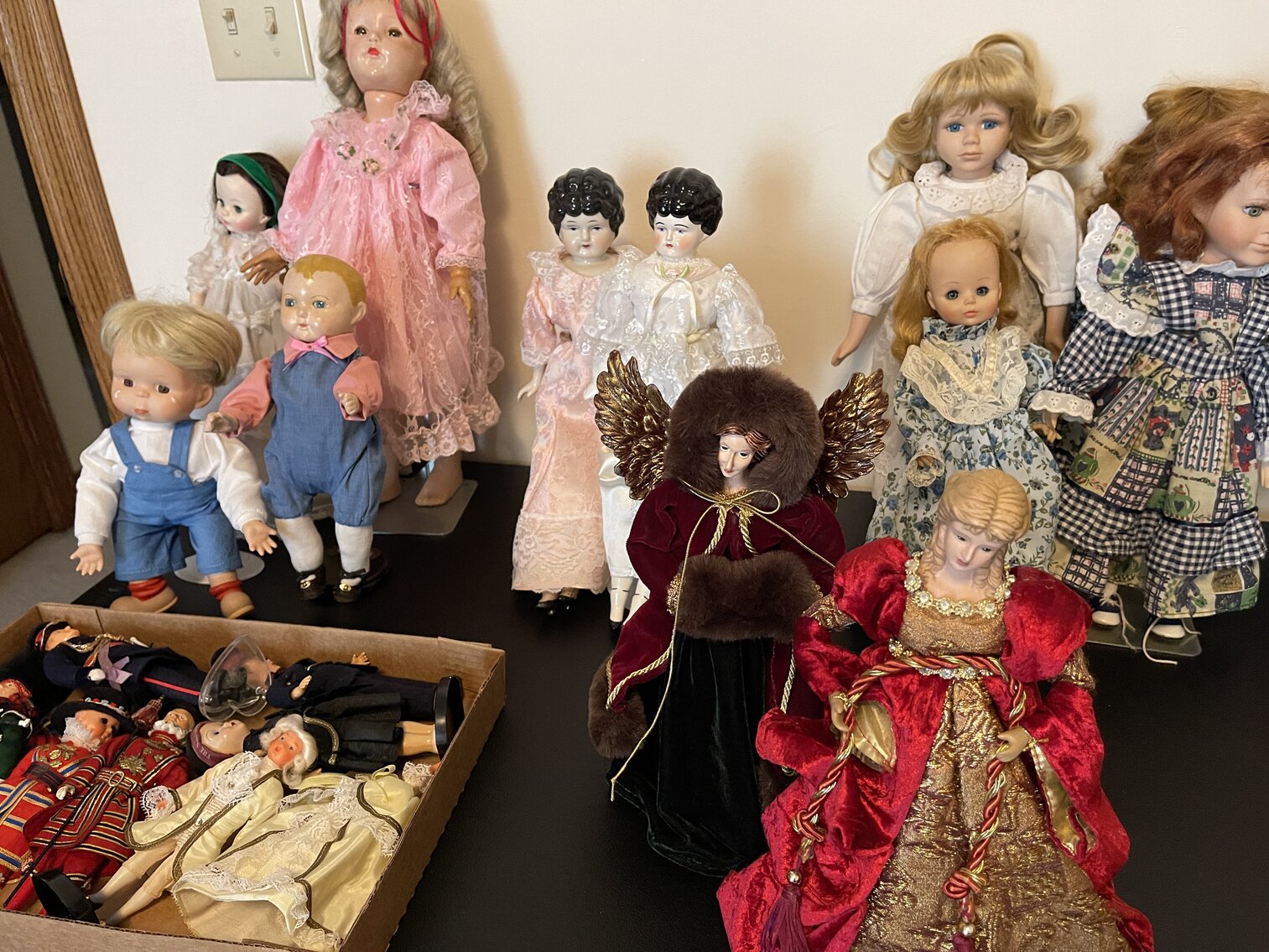 Image for Marshall & Mohn Moving Estate Auction