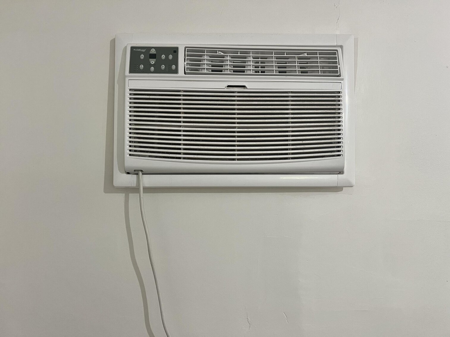 Image for SOLD $97,900 - Income Generating 4 Unit Apartment Building Near the VA Hospital