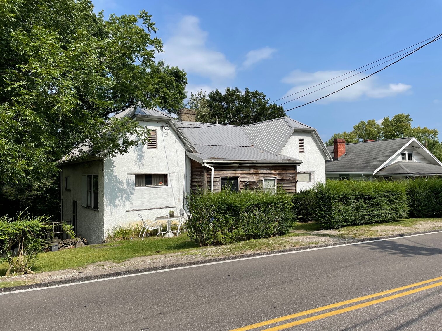 Image for SOLD $41,800 - 3 Bedroom in the South Hills Selling to the Highest Bidder