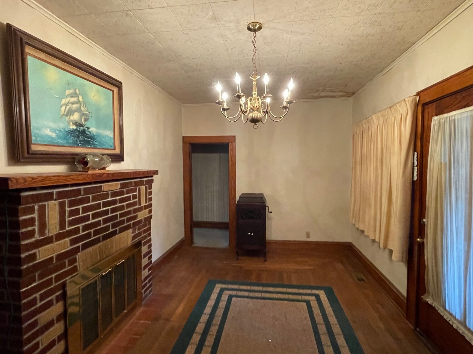 Image for SOLD $41,800 - 3 Bedroom in the South Hills Selling to the Highest Bidder