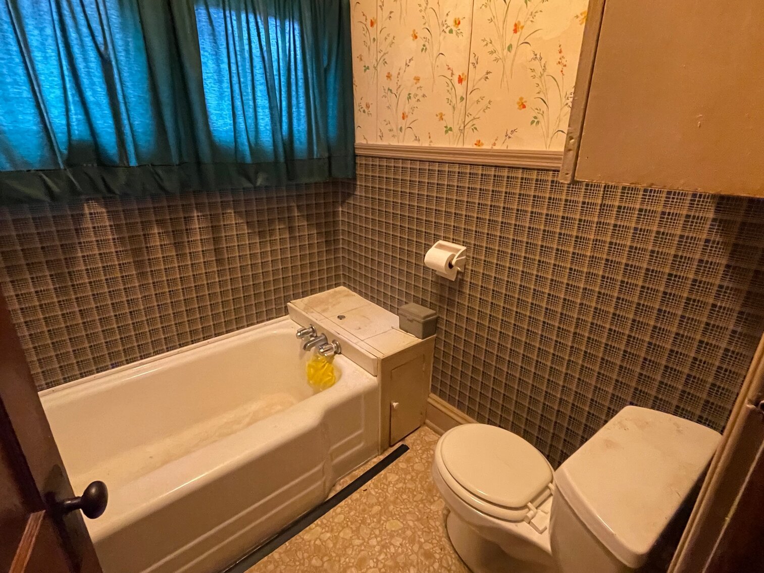 Image for SOLD $41,800 - 3 Bedroom in the South Hills Selling to the Highest Bidder