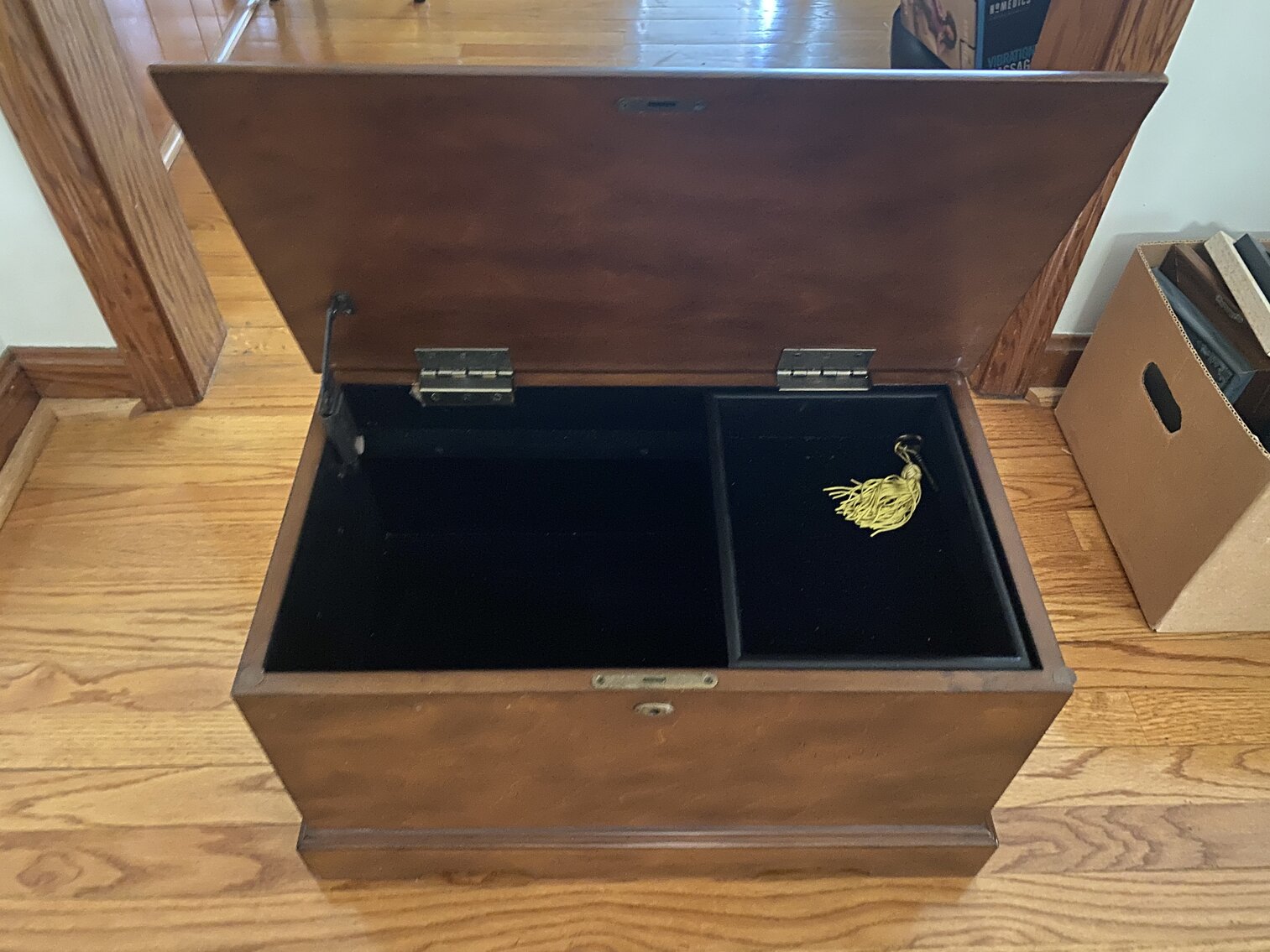 Image for Robert H. Fleenor Estate Sat. Aug. 26th @ 10:00 AM (PERSONAL PROPERTY ONLY) 16131 Fairview Rd. Bristol, Virginia 24201 * 