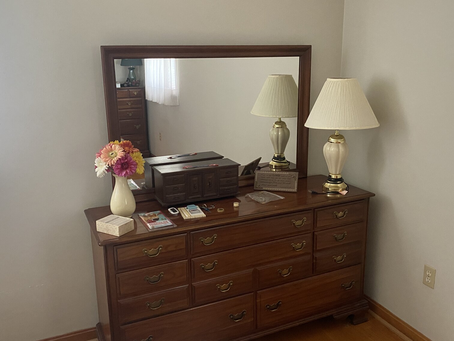 Image for Robert H. Fleenor Estate Sat. Aug. 26th @ 10:00 AM (PERSONAL PROPERTY ONLY) 16131 Fairview Rd. Bristol, Virginia 24201 * 