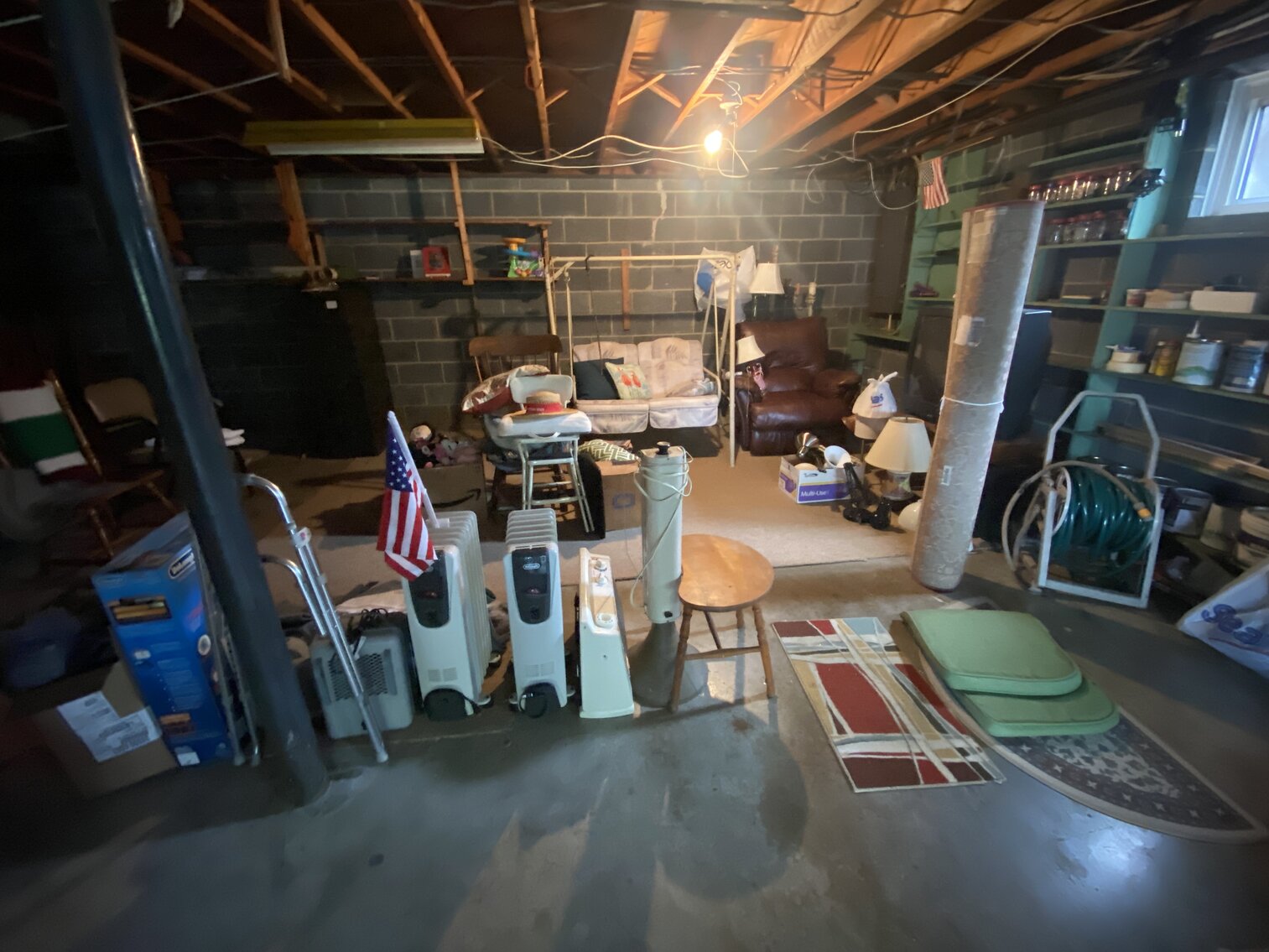 Image for Robert H. Fleenor Estate Sat. Aug. 26th @ 10:00 AM (PERSONAL PROPERTY ONLY) 16131 Fairview Rd. Bristol, Virginia 24201 * 