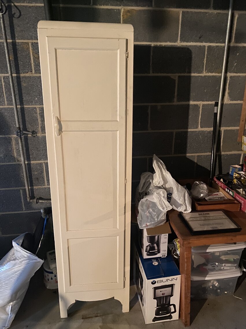 Image for Robert H. Fleenor Estate Sat. Aug. 26th @ 10:00 AM (PERSONAL PROPERTY ONLY) 16131 Fairview Rd. Bristol, Virginia 24201 * 