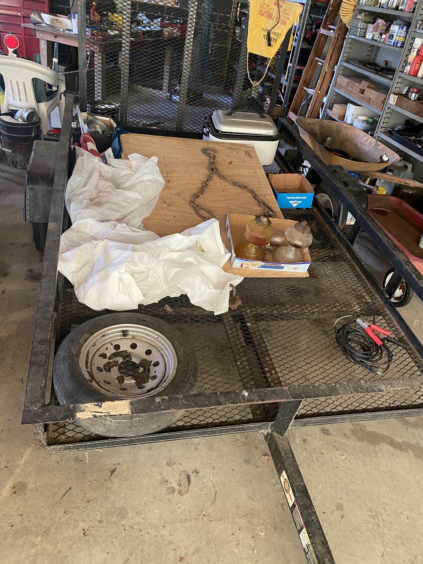 Image for Robert H. Fleenor Estate Sat. Aug. 26th @ 10:00 AM (PERSONAL PROPERTY ONLY) 16131 Fairview Rd. Bristol, Virginia 24201 * 