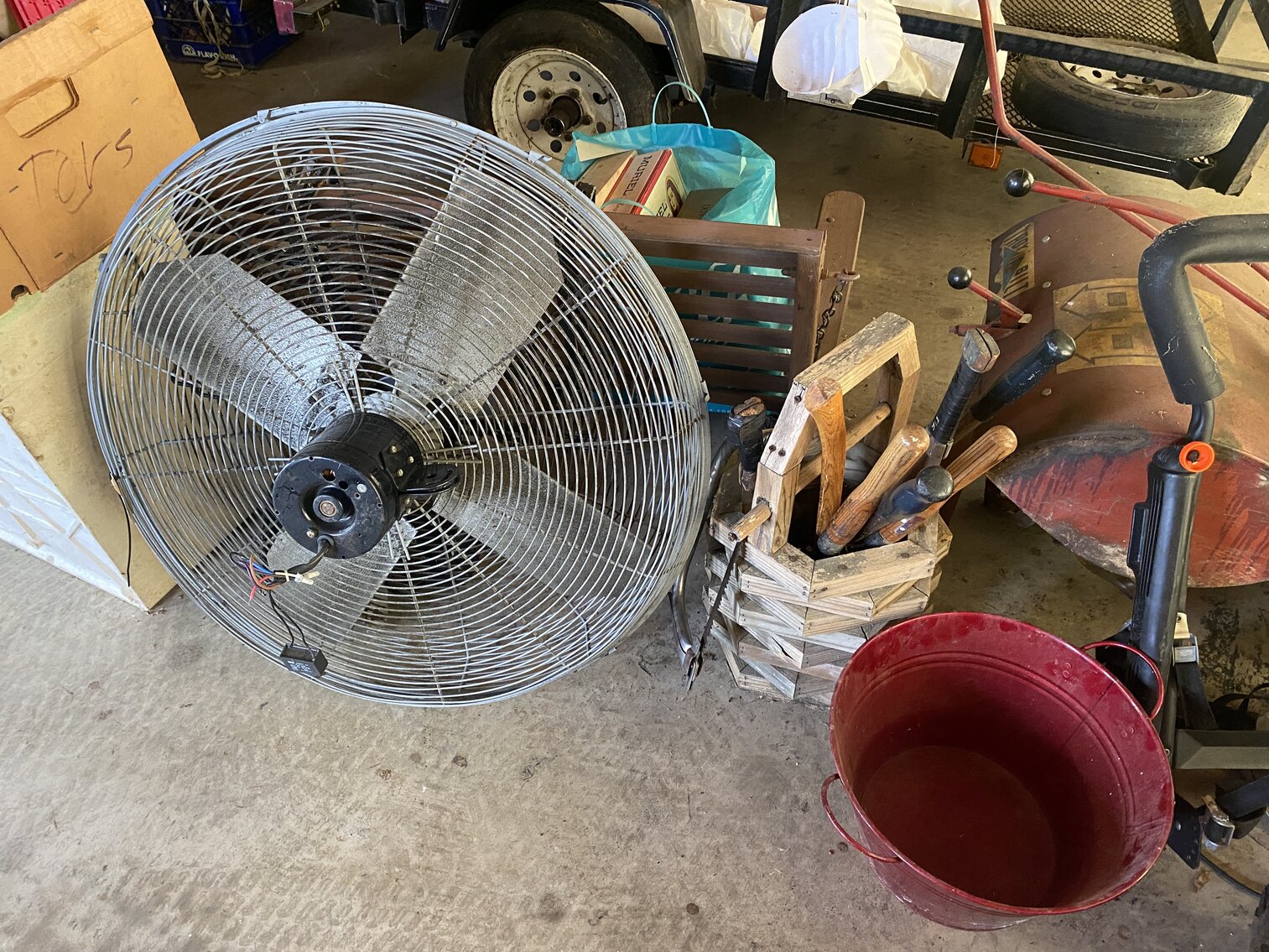 Image for Robert H. Fleenor Estate Sat. Aug. 26th @ 10:00 AM (PERSONAL PROPERTY ONLY) 16131 Fairview Rd. Bristol, Virginia 24201 * 