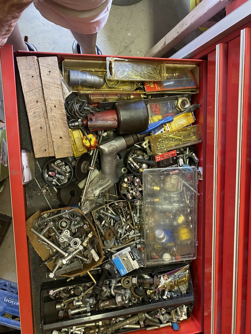 Image for Robert H. Fleenor Estate Sat. Aug. 26th @ 10:00 AM (PERSONAL PROPERTY ONLY) 16131 Fairview Rd. Bristol, Virginia 24201 * 