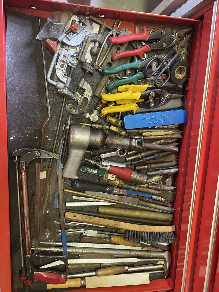 Image for Robert H. Fleenor Estate Sat. Aug. 26th @ 10:00 AM (PERSONAL PROPERTY ONLY) 16131 Fairview Rd. Bristol, Virginia 24201 * 