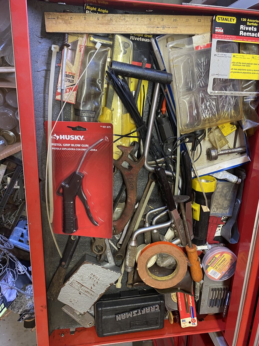 Image for Robert H. Fleenor Estate Sat. Aug. 26th @ 10:00 AM (PERSONAL PROPERTY ONLY) 16131 Fairview Rd. Bristol, Virginia 24201 * 