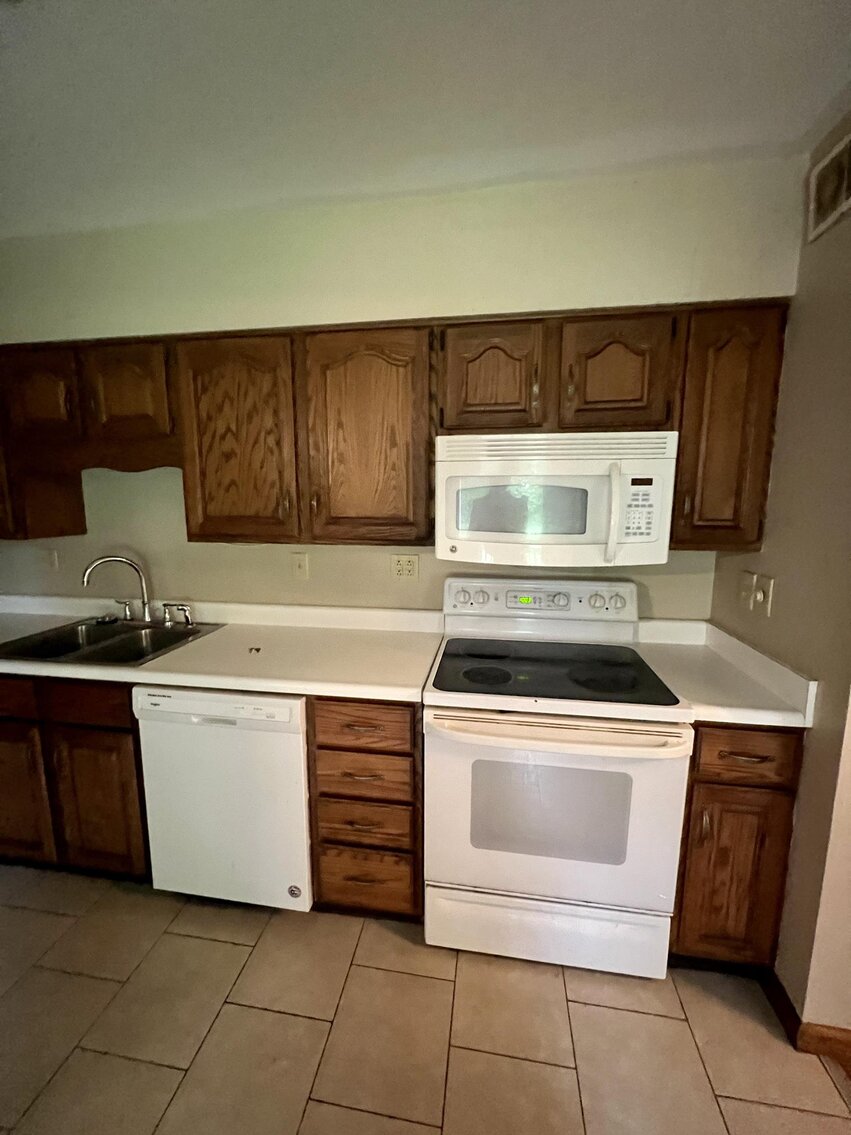 Image for SOLD $90,200 - 3 Bedroom Brick Ranch in Wonderful Neighborhood