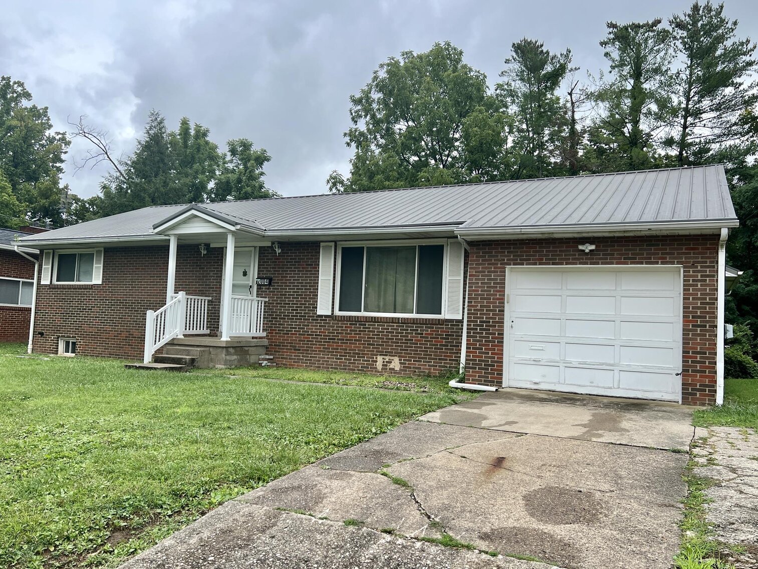 Image for SOLD $90,200 - 3 Bedroom Brick Ranch in Wonderful Neighborhood