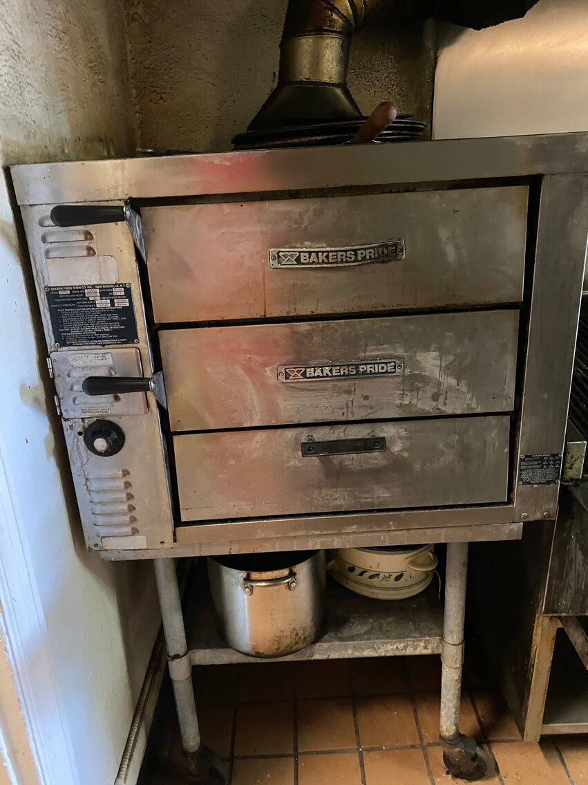 Image for Waynesburg, PA – Tommy Boys Tavern: Restaurant Equipment, Coolers, Ice Machines, Fryers, Pool Table, Bar Stools, TV’s, Beer Advertising, and more!