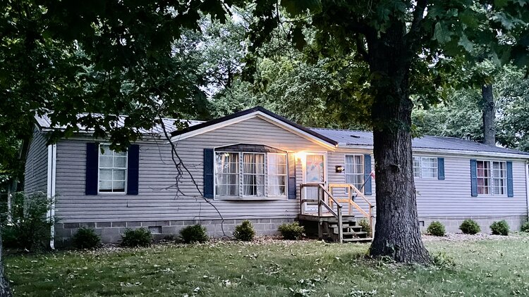 27557 PICKAWAY SALT CREEK  RD. CIRCLEVILLE 43113