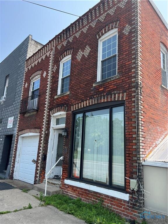 Image for MINIMUM BID AUCTION $50,000! 828 Oakwood Ave