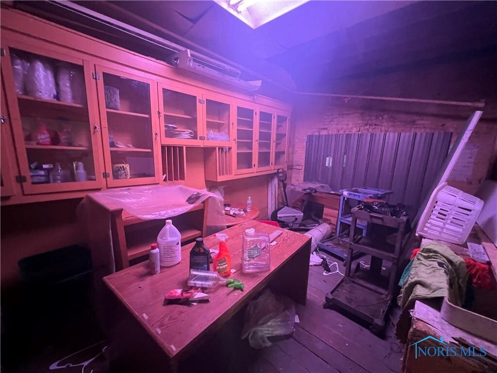 Image for MINIMUM BID AUCTION $50,000! 828 Oakwood Ave