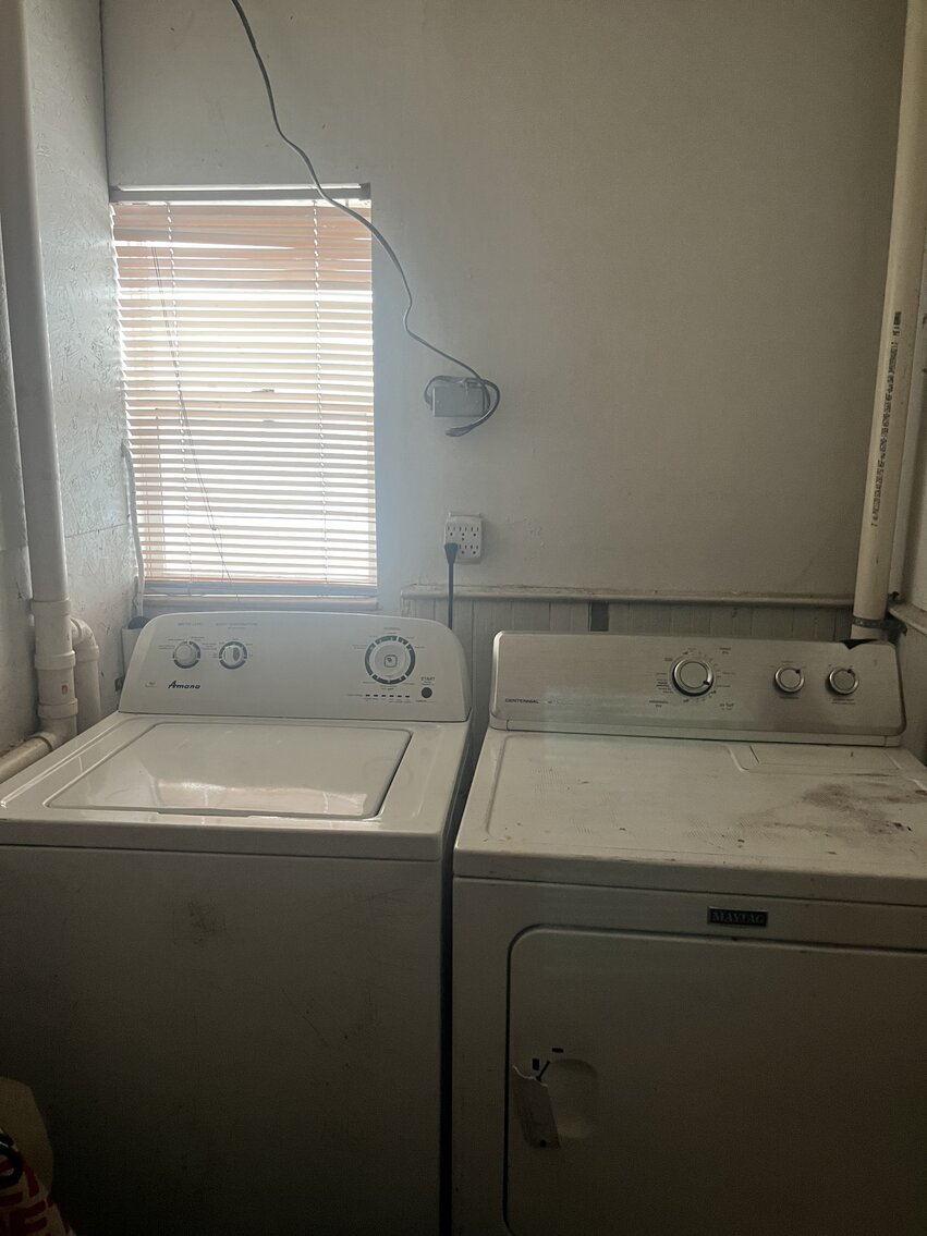 Image for SOLD $41,800 - 3 Bedroom Near Downtown Charleston