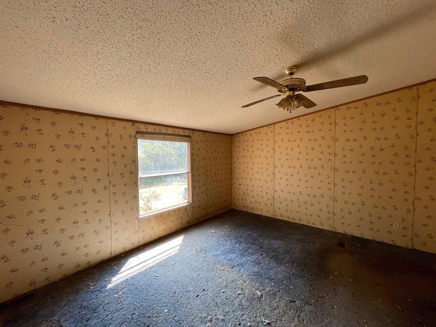 Image for SOLD $23,100 - 3 Bedroom Doublewide Selling to the Highest Bidder