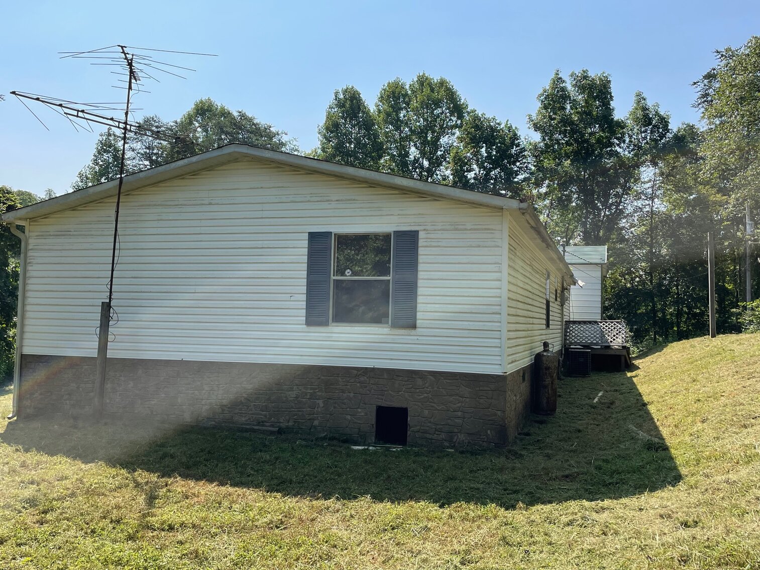 Image for SOLD $23,100 - 3 Bedroom Doublewide Selling to the Highest Bidder