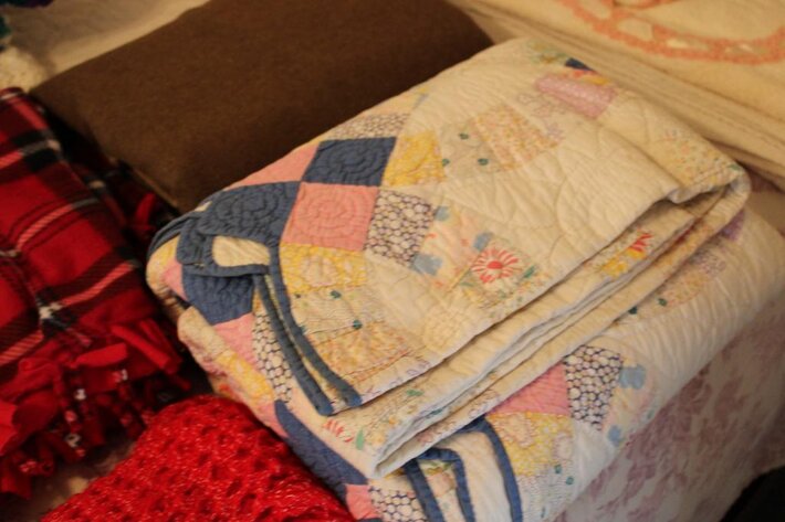 Image for ANTIQUE FURNITURE-QUILTS-COLLECTIBLES