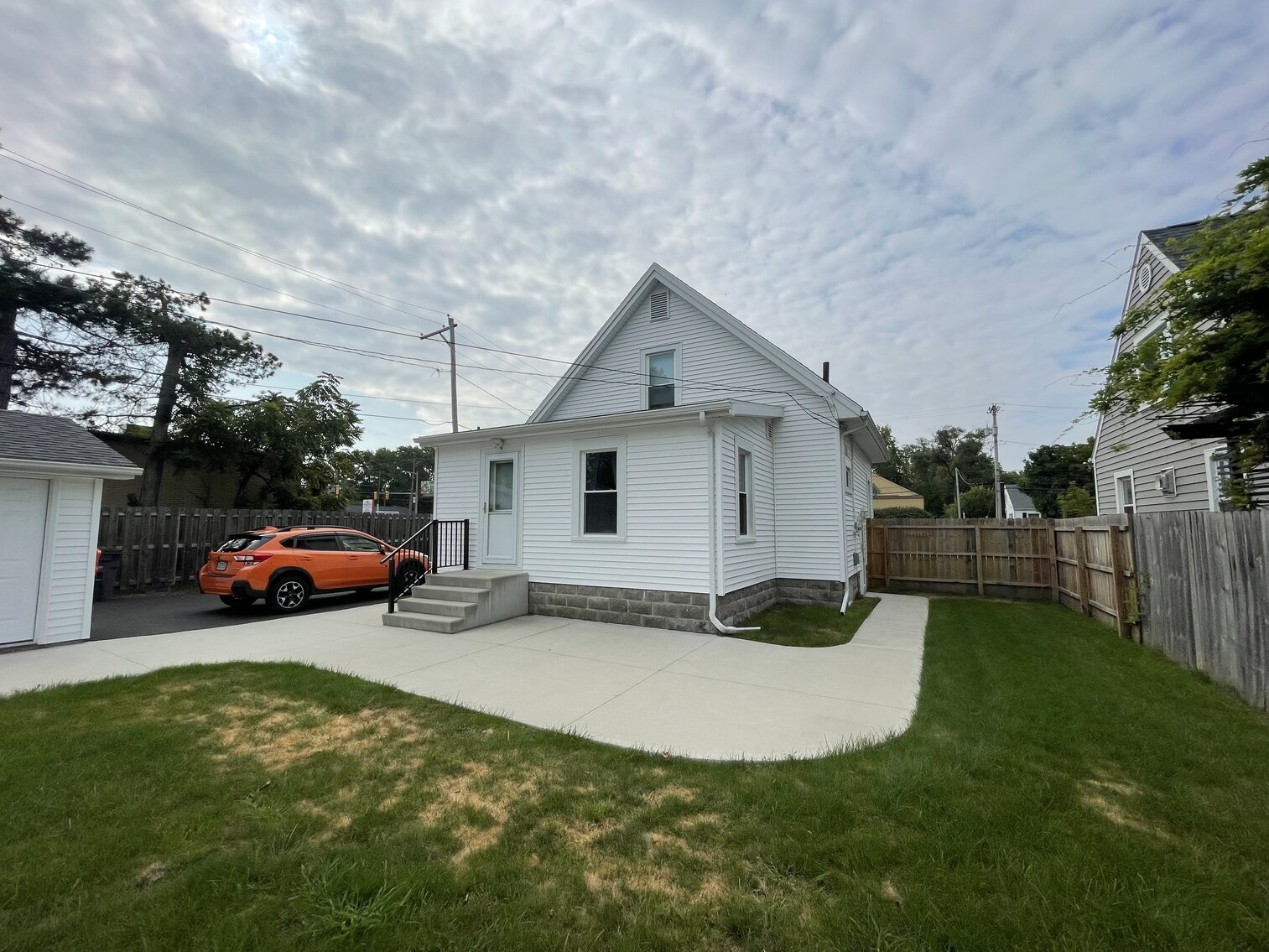 Image for MINIMUM BID AUCTION $69,000! 5322 W Bancroft St