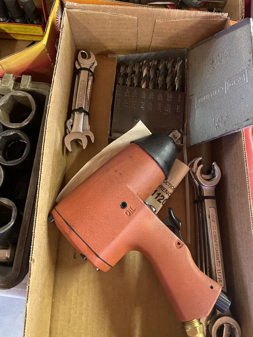 Image for Robert H. Fleenor Estate Sat. Aug. 26th @ 10:00 AM (PERSONAL PROPERTY ONLY) 16131 Fairview Rd. Bristol, Virginia 24201 * 