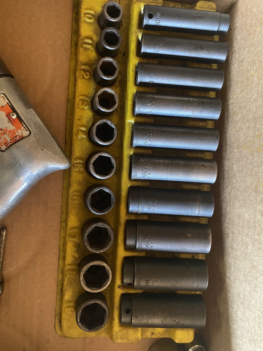 Image for Robert H. Fleenor Estate Sat. Aug. 26th @ 10:00 AM (PERSONAL PROPERTY ONLY) 16131 Fairview Rd. Bristol, Virginia 24201 * 