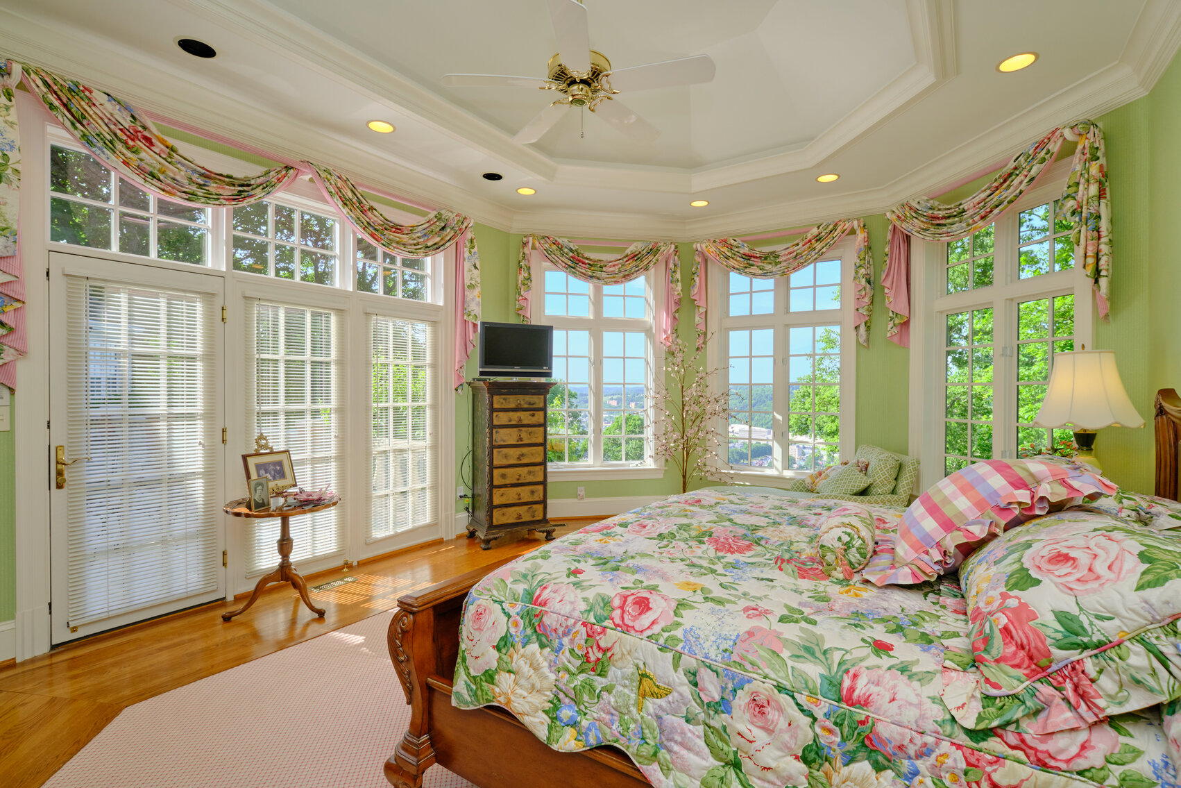 Image for SOLD $1,320,000 - Luxurious 8,000 sqft Home on 13 Acres in Quarry Ridge