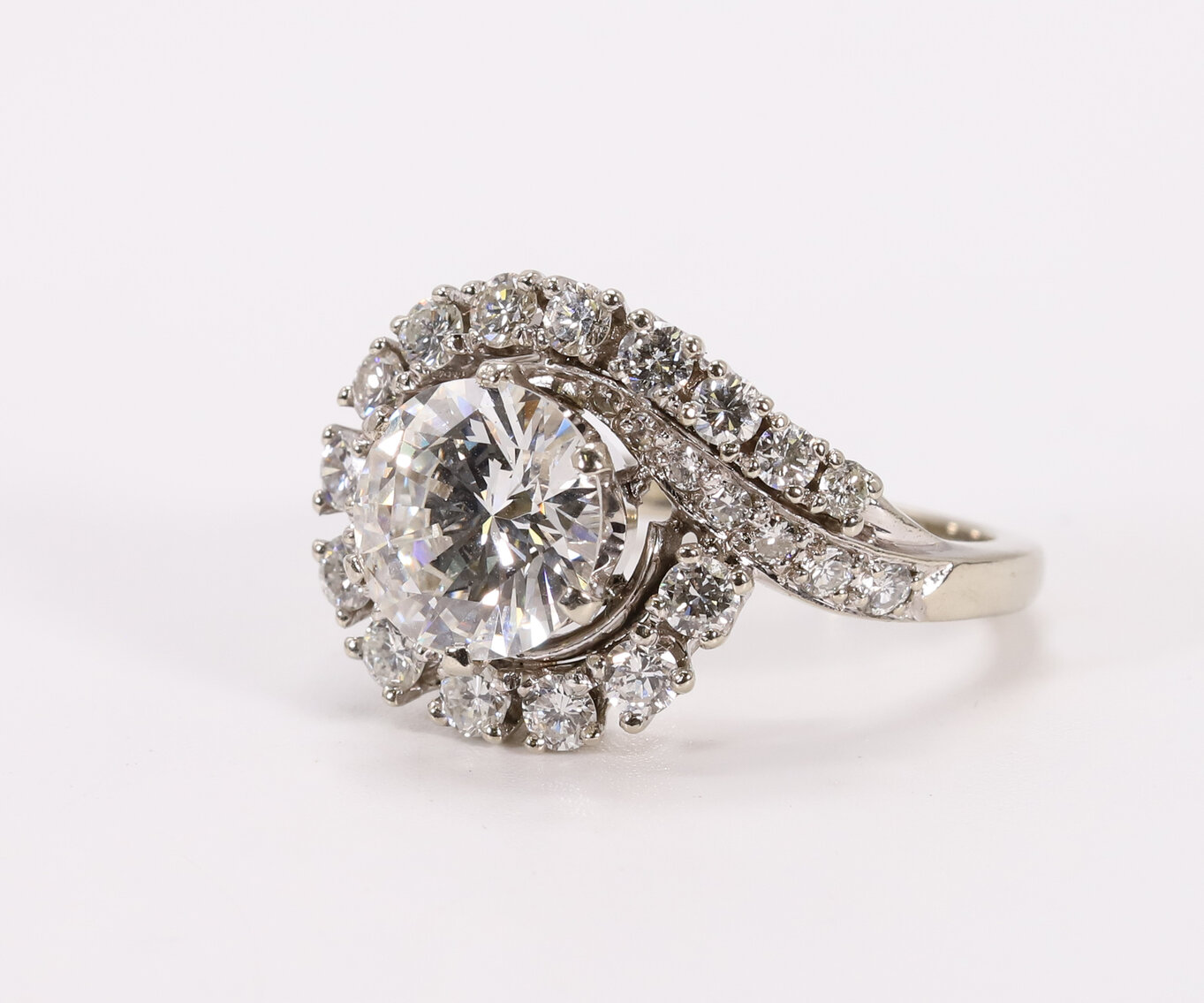 Image for Fine Jewelry and Silver | Fine Art: Day 1 | September 12, 2023 at 10:00 AM
