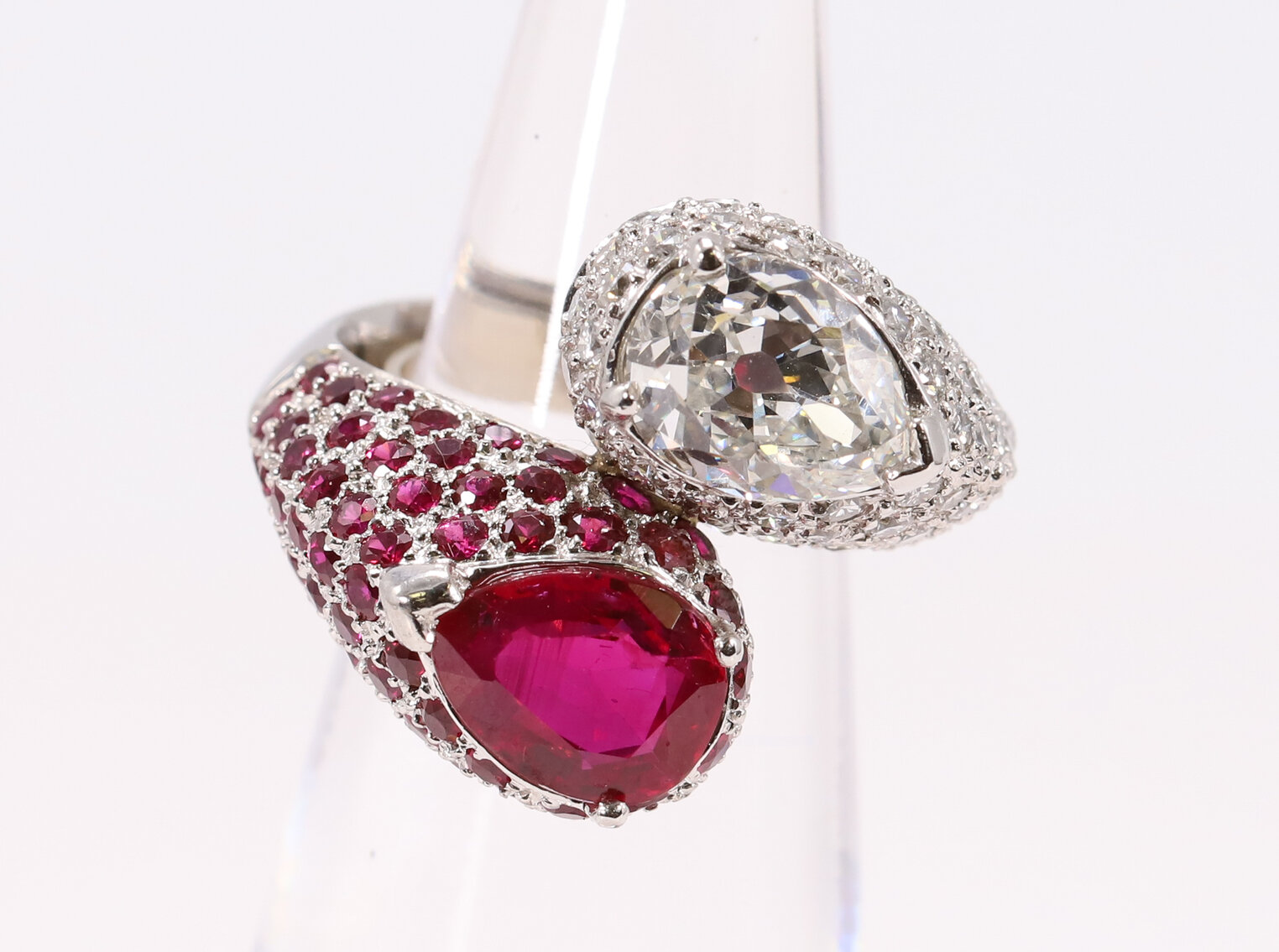 Image for Fine Jewelry and Silver | Fine Art: Day 1 | September 12, 2023 at 10:00 AM