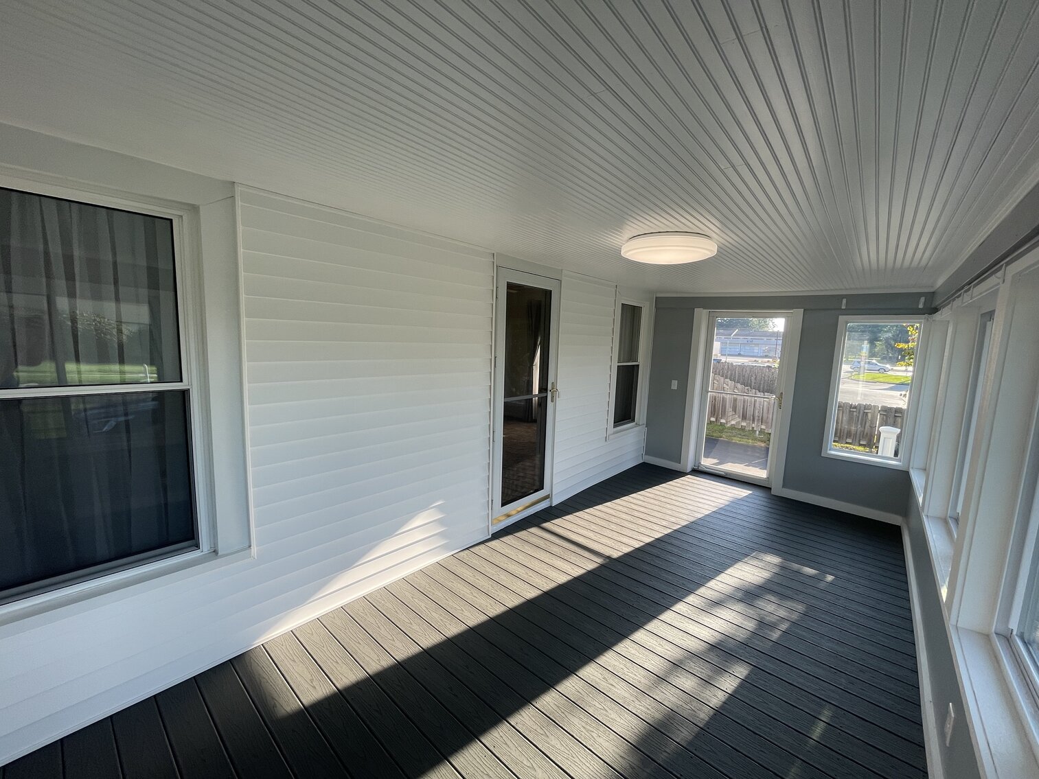 Image for MINIMUM BID AUCTION $69,000! 5322 W Bancroft St