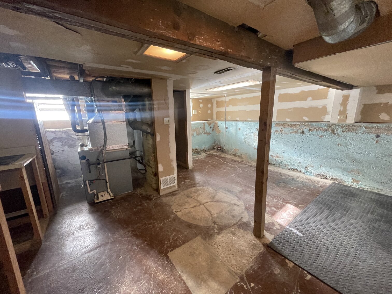 Image for MINIMUM BID AUCTION $69,000! 5322 W Bancroft St