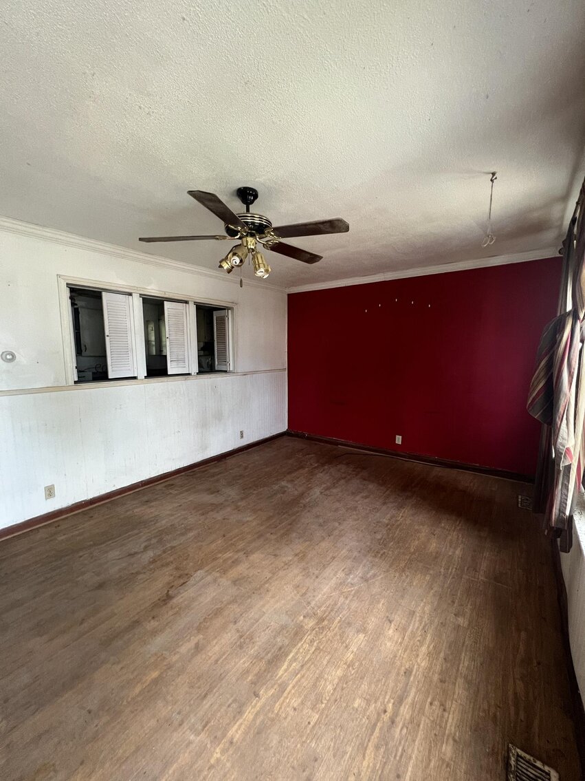 Image for SOLD $37,400 - 2 Bedroom Fixer Upper in Quiet Neighborhood