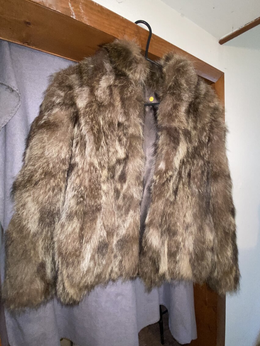 Image for Uniontown, PA – Glassware, Collectibles, Antiques, Woodworking Tools, Hand Tools, Lumber, Advertising Tins, and More!