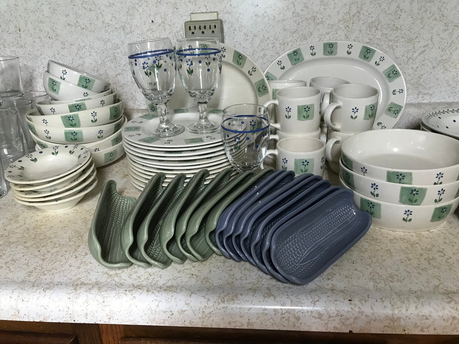 Image for Fairmont, WV – Estate of Neal Scot Huet: ’12 Ford F150 XLT, Mowers & Lawn Equipment, Maytag Washer & Dryer, Tools, Household Items, and More